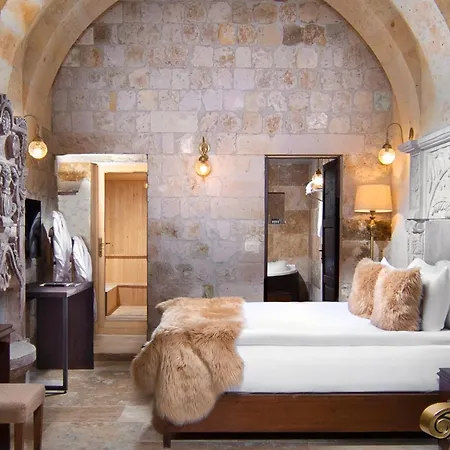 Cappadocia Pegasos Cave 우치사르