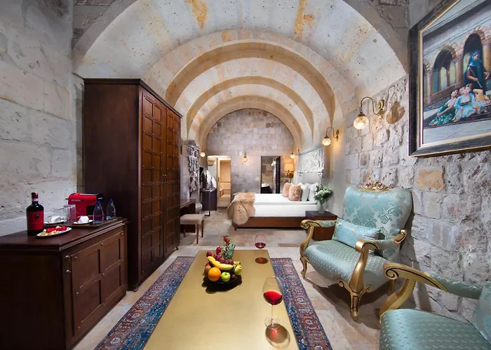 Cappadocia Pegasos Cave * أُتْشيسار