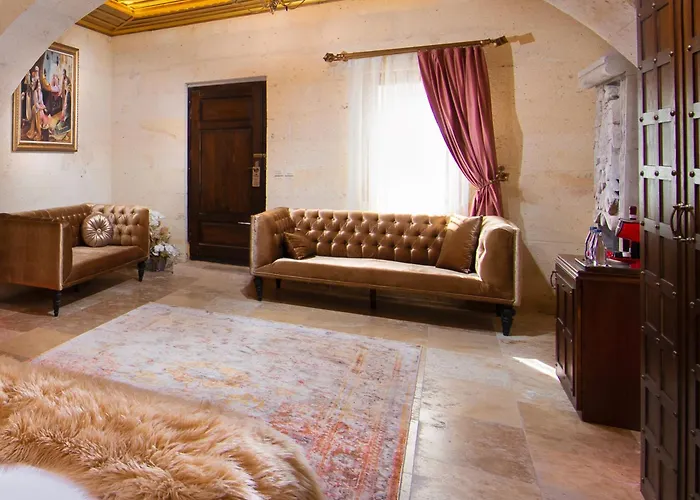 Cappadocia Pegasos Cave * أُتْشيسار