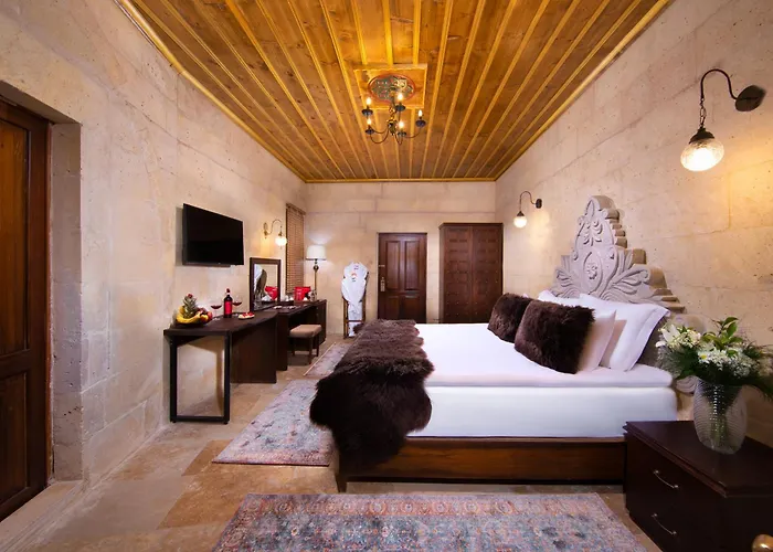 Cappadocia Pegasos Cave أُتْشيسار